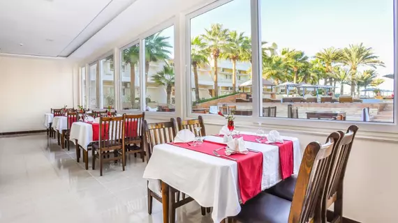 Empire Beach Hotel | Kızıldeniz İli - Hurgada (ve civarı) - Hurgada - Corniche Yolu-Dahar