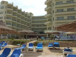 Magic Beach | Kızıldeniz İli - Hurgada (ve civarı) - Hurgada - Corniche Yolu-Dahar